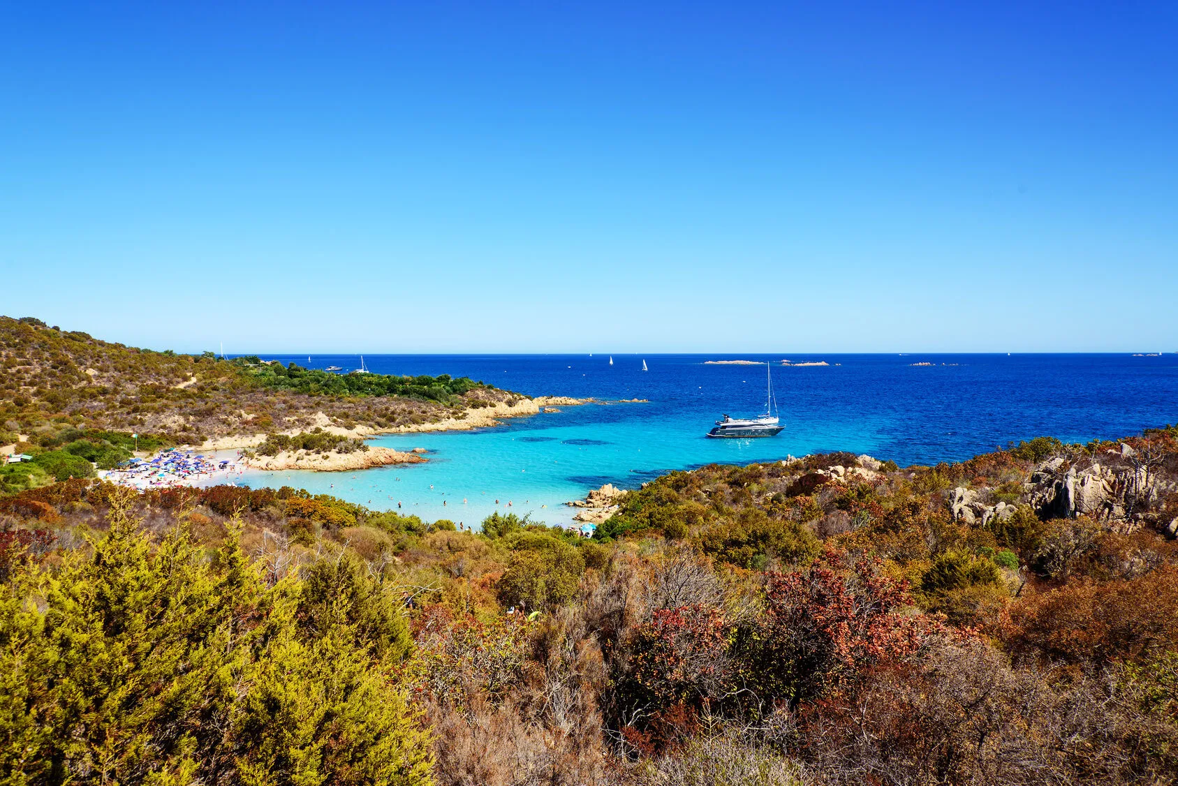 Porto_Cervo_a_Costa_Smeralda_Fotolia_180085670_Subscription_Monthly_M.jpg