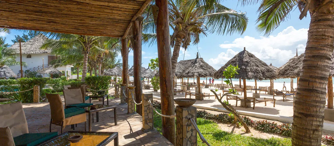 9_exterieur_kappa_club_waridi_resort_beach.jpg