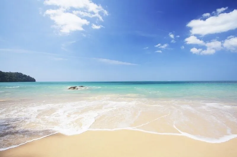 Trio Phuket & Koh Phi Phi & Khao Lak : Wyndham La Vita Phuket 5* & Phi Phi Natural Resort 4* & Ananea Beyond Resort Khaolak 4*