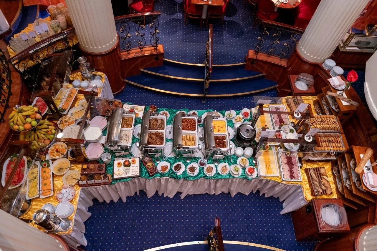 breakfast-buffet_AJH1274.jpg