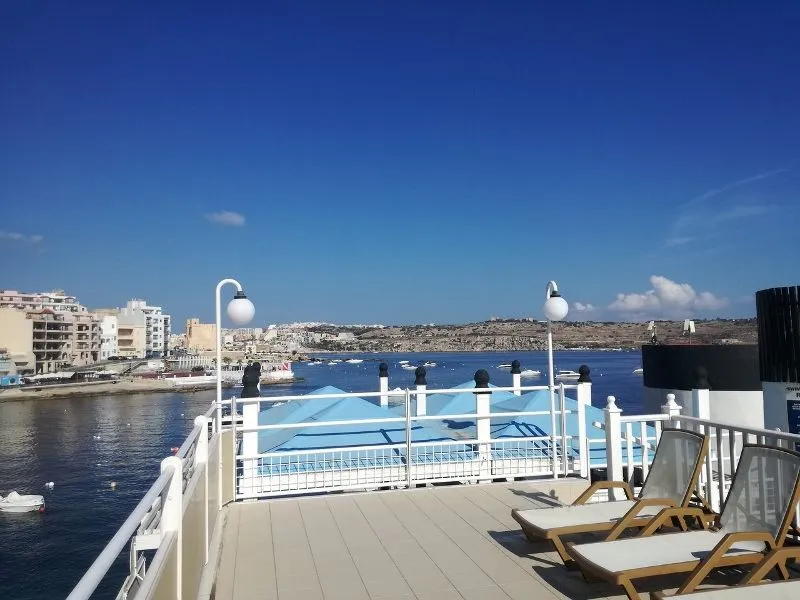 gillieru-harbour-hotel1_.jpg