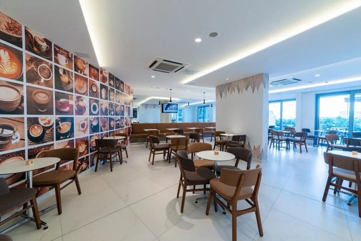 07_Restaurant.jpg