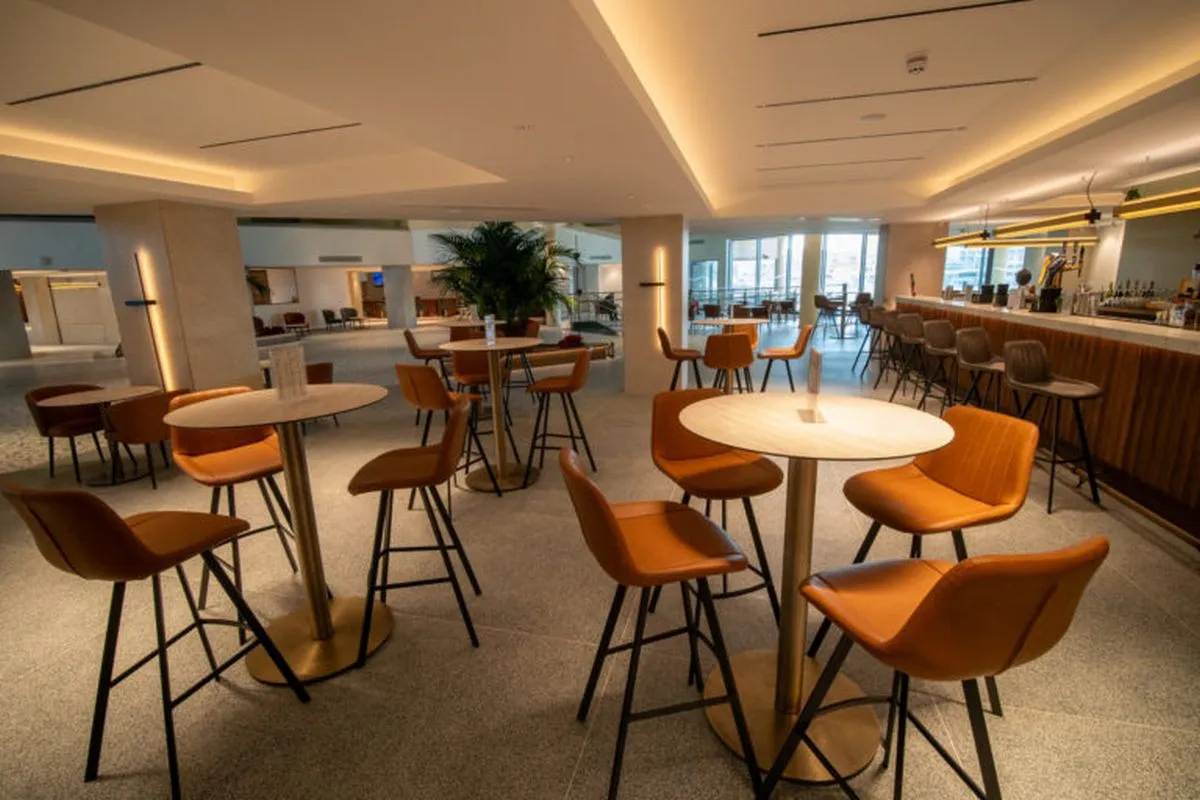 10_Bar_La_Sosta_Lobby.jpg