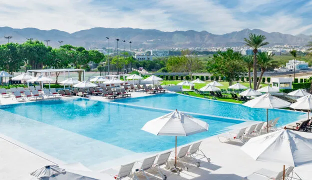 Crowne Plaza Muscat 4*