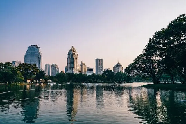 Combiné Kappa City Holiday Inn Bangkok Silom 4*& Venice Krabi Villa Resort 4*& Graceland Khao Lak Beach Resort 5*