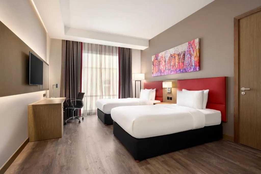 mascate_ramada_encore_by_wyndham_muscat_al-ghubra2.jpg