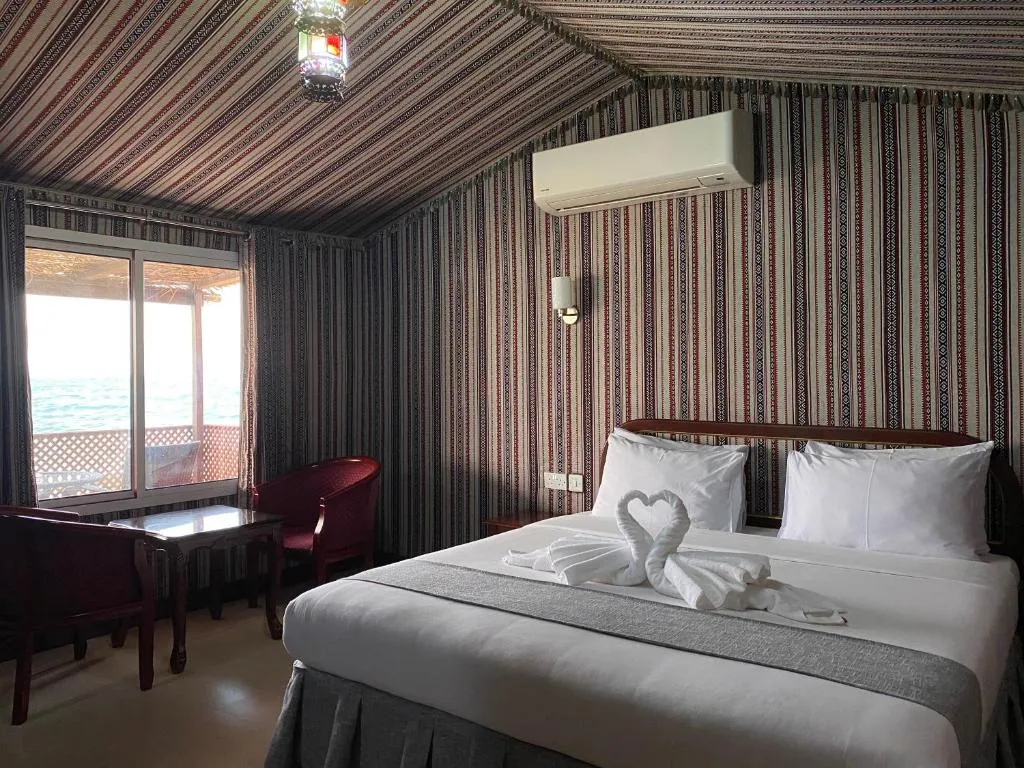 turtle_beach_resort_sur.jpg