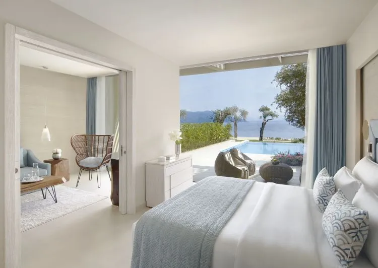 21_Deluxe_One_Bedroom_Suite_with_Private_Pool.jpg