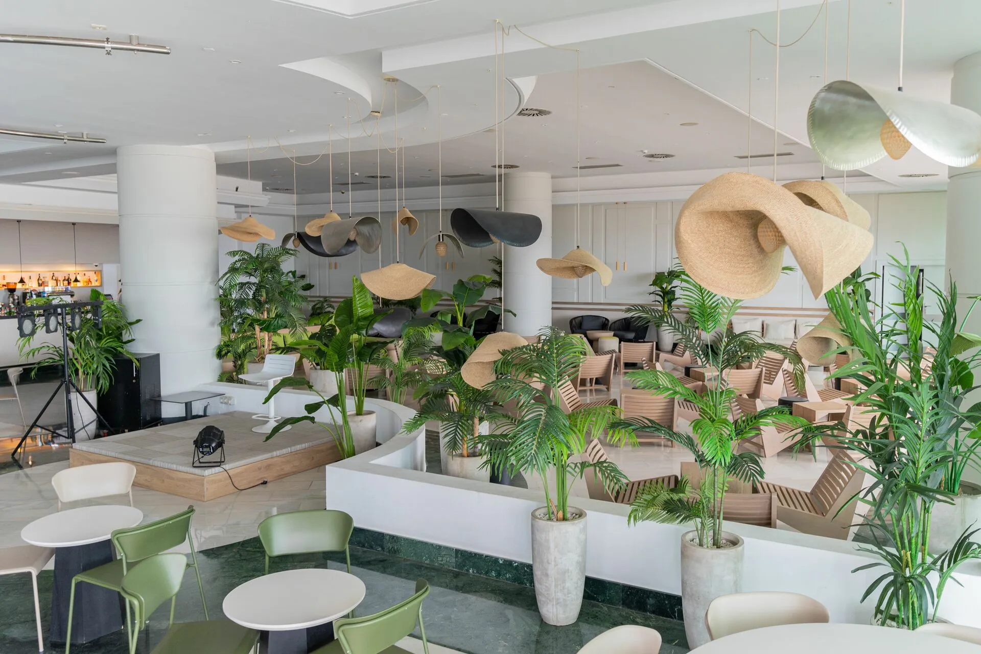 Landmar_Costa_los_Gigantes_Family_Resort_-__Sunset_Bar.jpg
