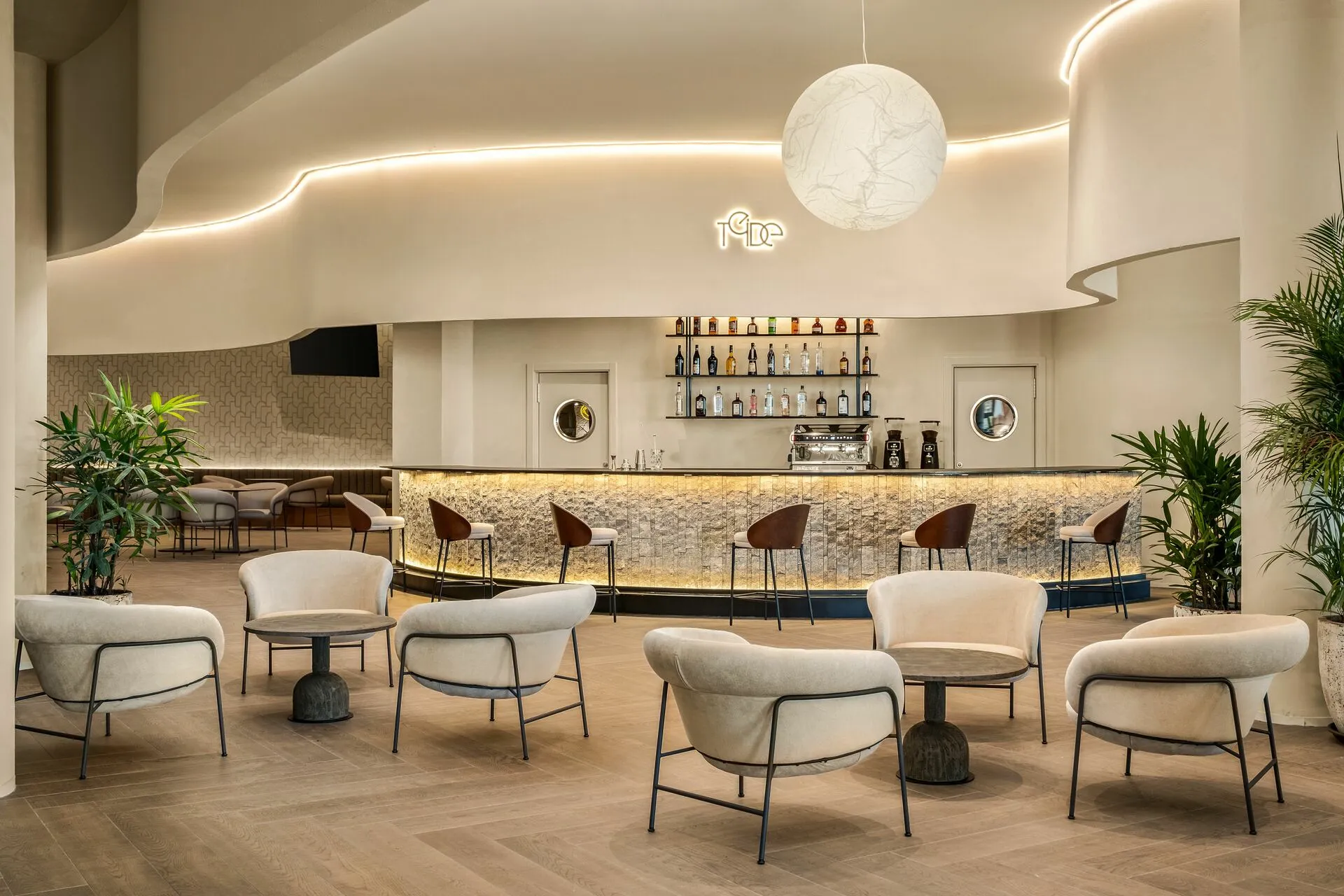 BPLTenerife_Tiede_LobbyBar.jpg