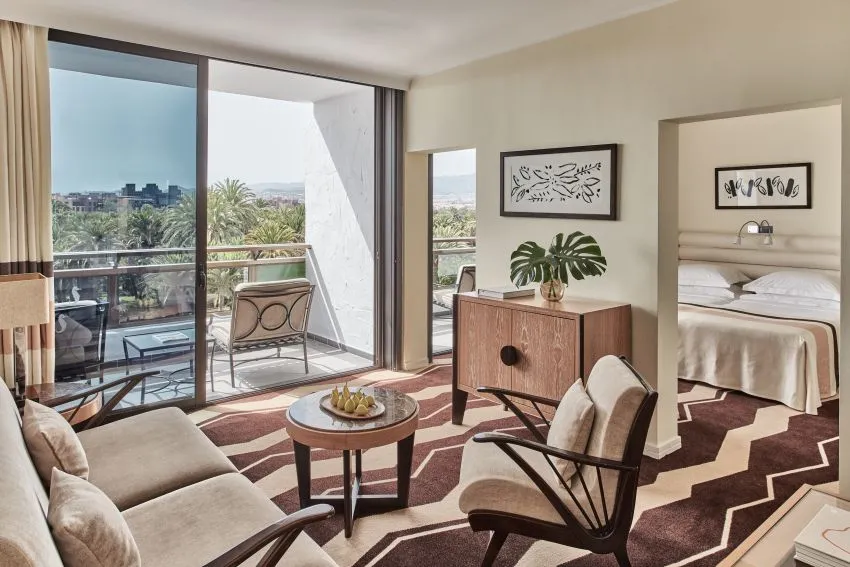 18_Seaside_Palm_Beach_Room.jpg