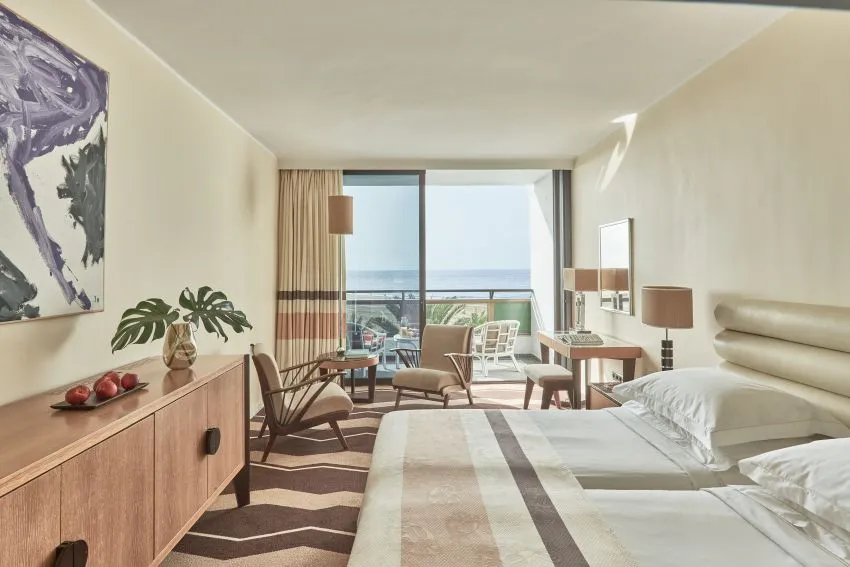 04_Seaside_Palm_Beach_Room.jpg