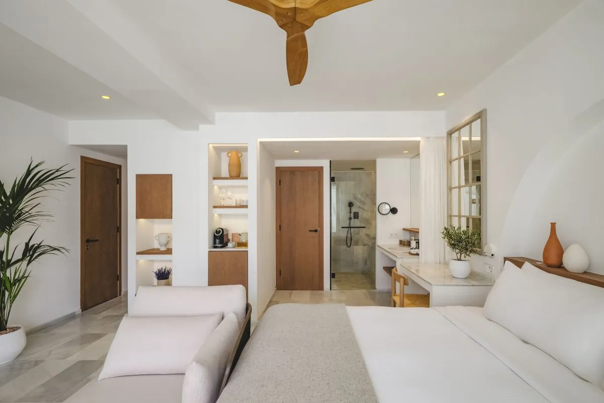 16_Premium_Room_terrace.jpg