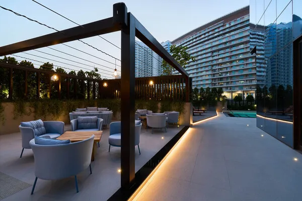 vue_651689_pgbighd.jpg