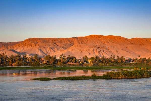 vue_767843_pgbighd.jpg