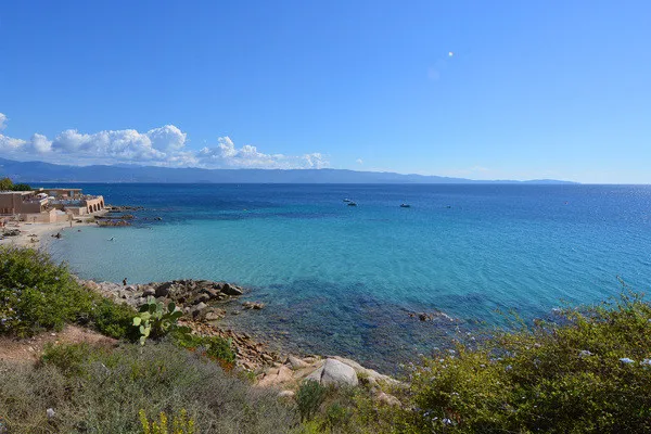 Résidence hôtelière Les Calanques, magnifique site des Sanguinaires (vol inclus) ***