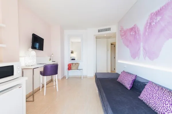 vue_612889_pgbighd.jpg