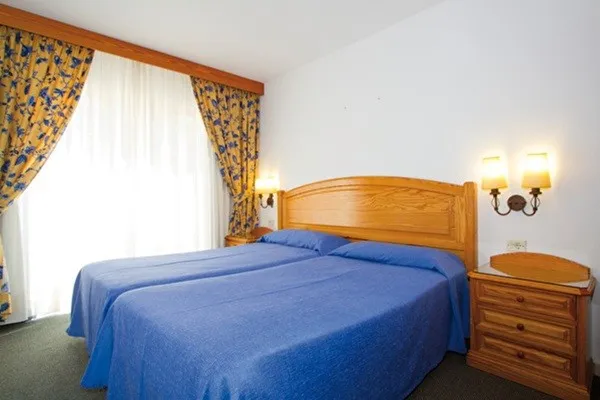 vue_834945_pgbighd.jpg