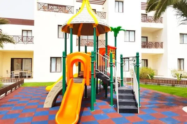 266023429.jpg