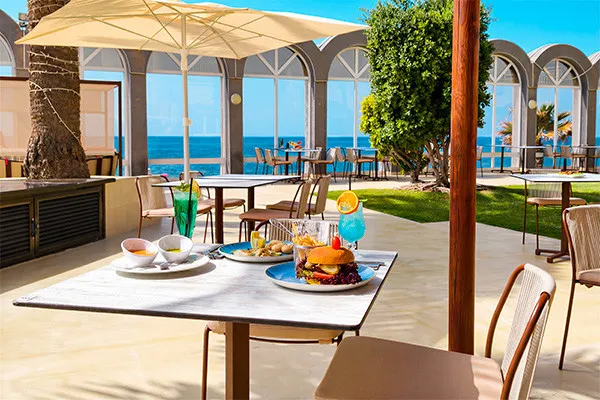 vue_904216_pgbighd.jpg