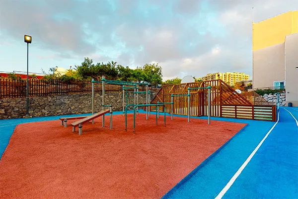 vue_893964_pgbighd.jpg