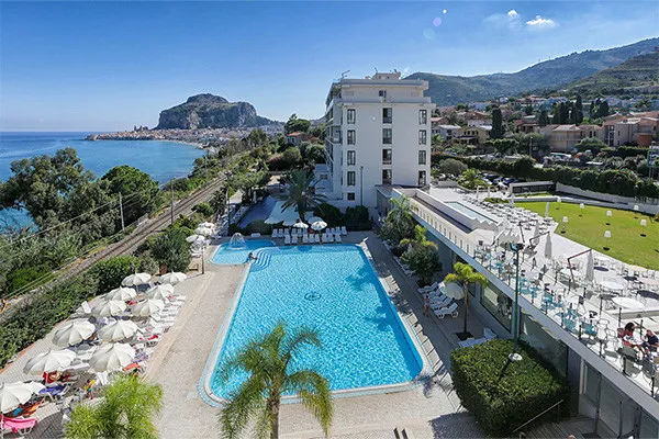 Hôtel Santa Lucia Le Sabbie d'Oro ****