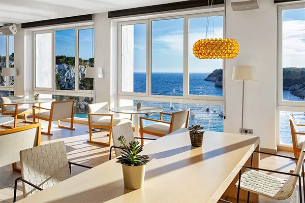 vue_880640_pgbighd.jpg