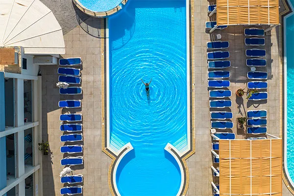 vue_907745_pgbighd.jpg