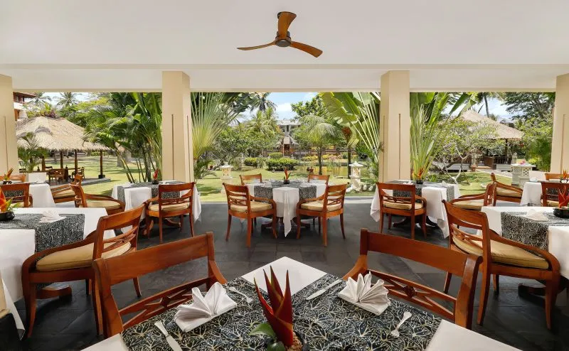 NDBHS_PALACE_CLUB_LOUNGE_03.JPG