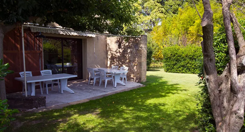 Grand gîte avec piscine en Provence – 11 personnes